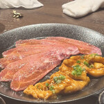 黒毛和牛焼肉 白か黒 - 