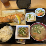 なか里 - 鮭焼魚定食　900円