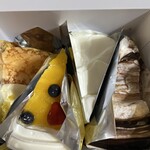 ハーブス - 左からミルクレープ、フレッシュフルーツ、レモンヨーグルト、チョコレートムース