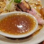 麦と麺助 - スープ