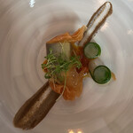 マダム・トキ - 鮎の春巻。あっさりした鮎に春巻のコク。パリふわで香ばしい。素晴らしい一品。