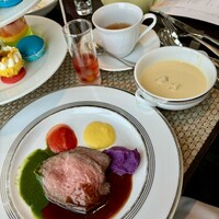 レストラン シンフォニー - プレート料理はローストビーフ