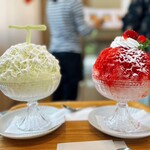 パティスリーカラク - メロン玉＆苺と薔薇