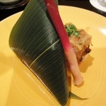 壽山 - ２．笹寿司と鱧押寿司