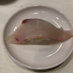 銀貨一枚 - カンパチ？