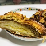 スーリープー - レモンクリームのクロワッサン ザマンド♥️✨