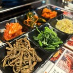 韓国料理食べ放題 ムハンポチャ - 