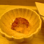 鮨処 凜 - 大将おまかせ　１５０００円（税込）　一品料理-１　富山県産白海老と酒盗　【２０２４年７月】