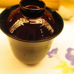 鮨処 凜 - 大将おまかせ　１５０００円（税込）　椀物　赤だし　網走のしじみ汁【２０２４年７月】