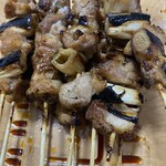 炭火やきとり 鳥信 - ネギマ（タレ）×5本
      モモ（タレ）×5本