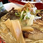 麺屋 だいくう - 博多中華そば650円（写真は大盛り750円）！