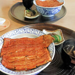 看看亭 - 二人とも鰻丼をいただきました。