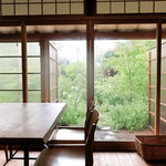 看看亭 - 店内から見える庭