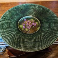 寛幸 - 鮑だったかな? と枝豆のジュレ ... 素直に美味しい