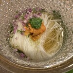 祇園 にし - 長芋素麺に雲丹を添えて