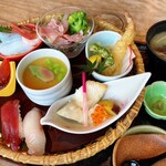 くし路 KITTE丸の内店 - 華かご御膳2,850円(内税)