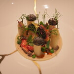 ASAHINA Gastronome - オマールブルー＆クリスタルキャビア　やさしく火を入れそのタルタルと共に、滑らかなクレームドオマールを絡めながら　２種のキャビアでエスコート