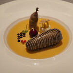 ASAHINA Gastronome - ヴォージュ産ウズラ＆鴨のフォアグラ　私考解釈でショーフロワ仕立てに