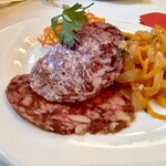 カラ カルメン - イベリコサラミ。
                                これがまたもう〜！なんたる美味しさ♡一本買って帰りたい笑