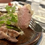 カラ カルメン - とにかく水分をたっぷり含んで柔らかくジューシーな、素晴らしい肉質！