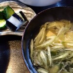 かめや食堂 - お味噌汁・お新香
