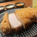 とんかつ ここまでやるか。 - 