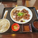 鉄板焼　勝治 - 