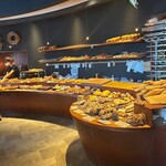 パンストック - 小さな店内に多数のパンがあります♪