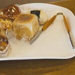 スピッツベーカリー - 