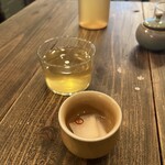 たらちゃん - コーン茶とお通しの水キムチ