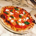 ザ ピッツァバー ON 38TH - 