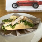 Mauto Caffè - ホットプレートで温めてもらうと凄くおいしい！日本とは Pane が違う。