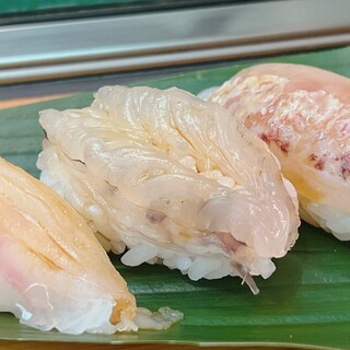 すし屋のやま八_1