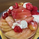 パティスリー リョーコ - たっぷり溢れ桃