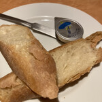 Sion - シチューに付けたりしてな。