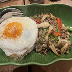 東南アジア屋台酒場 バグース - 