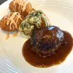 Chez-K'2 - 特製デミグラスソースハンバーグ160g ＆カニクリームコロッケ2個トッピング
