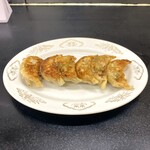 十八番 - ・餃子(6ケ) 550円/税込