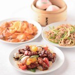 Resutoran Ginga - 餃子、小籠包などの点心類から、麻婆豆腐、坦々麺など約100種類の本格中華がそろっています