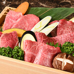 忍者焼肉 - A5ランク特選伊賀牛6種盛り合わせ 300ｇ