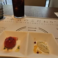 Aging beef ＆ Specialty coffee THE三本 - 