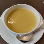 ウエスト青山ガーデン - コーンスープ