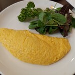 ウエスト青山ガーデン - トマトとモッツァレラチーズのオムレツ