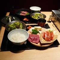 純和牛焼肉 無限亭。 - 