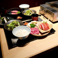 純和牛焼肉 無限亭。 - 