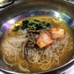 韓国食堂 サムギョプサル×食べ放題 キミニスパイス 別誂エ 梅田店 - 