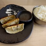 鶏白湯専門店 つけ麺まるや 千葉八千代米本店 - 餃子、半ライスセット