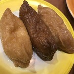 回転寿司 えりも岬 - 稲荷３貫盛り