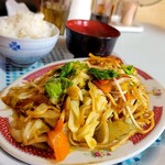 食堂 味乃屋 - 焼きそば 700円 