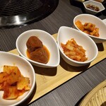 焼肉と薬膳 味ノ輪 - 